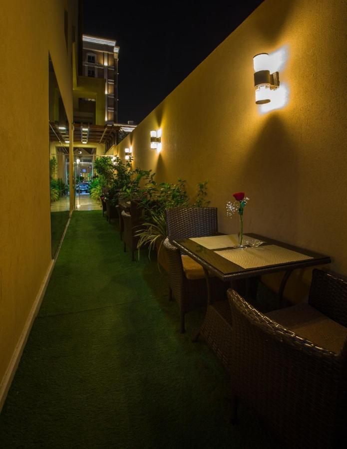 Sun Park Hotel Suites Джедда Экстерьер фото