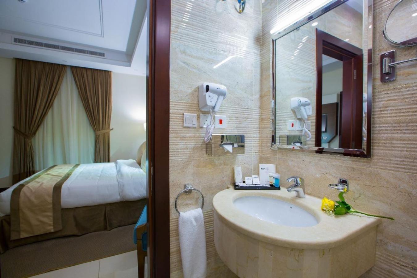 Sun Park Hotel Suites Джедда Экстерьер фото